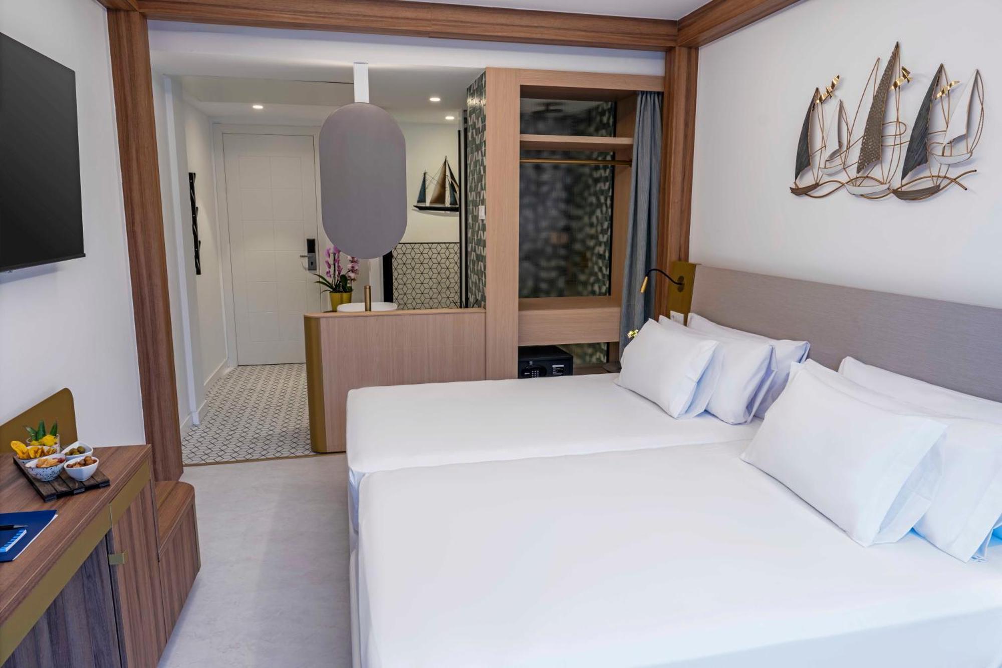 Hotel Faranda Rias Altas, Ascend Hotel Collection 佩里洛 外观 照片