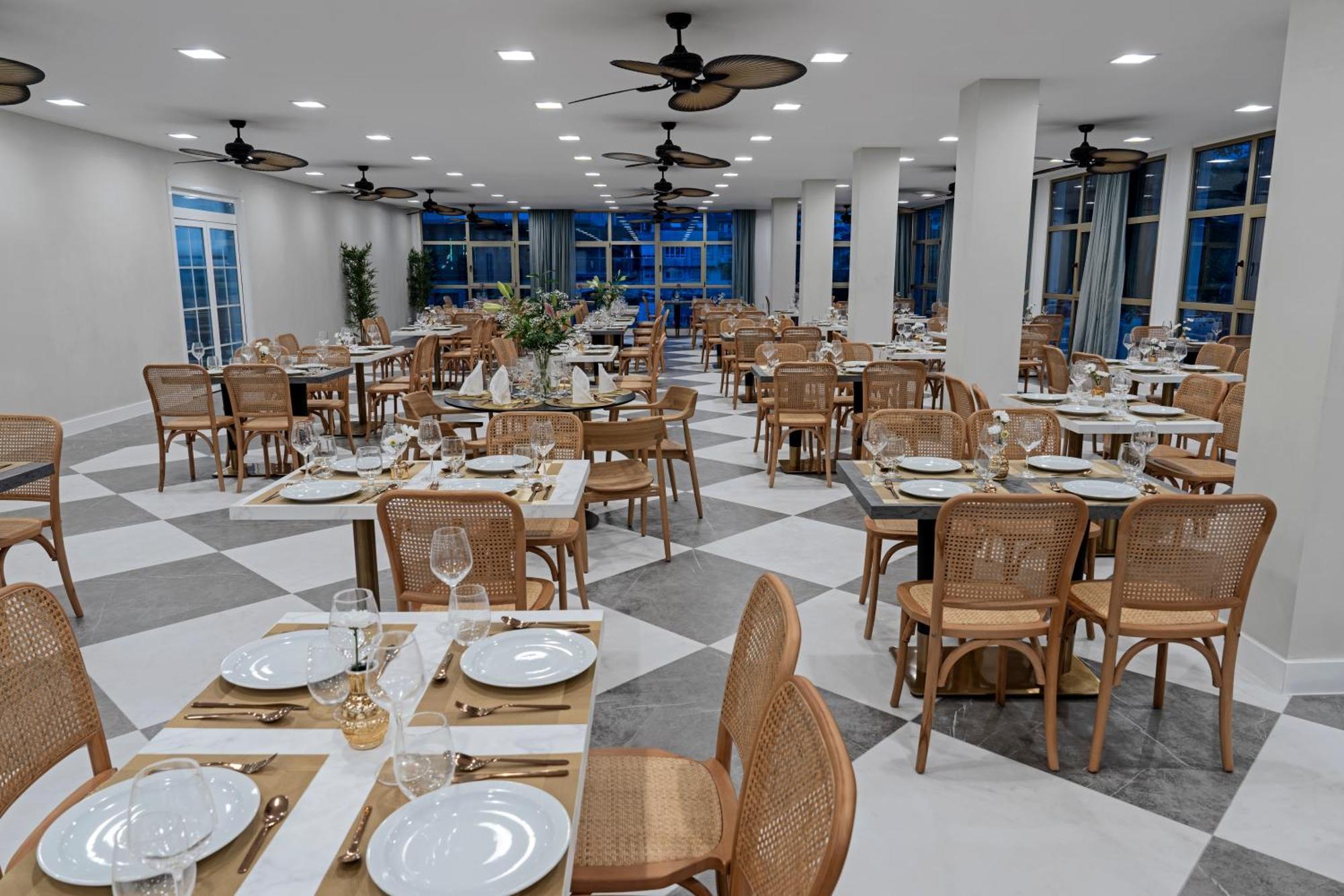 Hotel Faranda Rias Altas, Ascend Hotel Collection 佩里洛 外观 照片